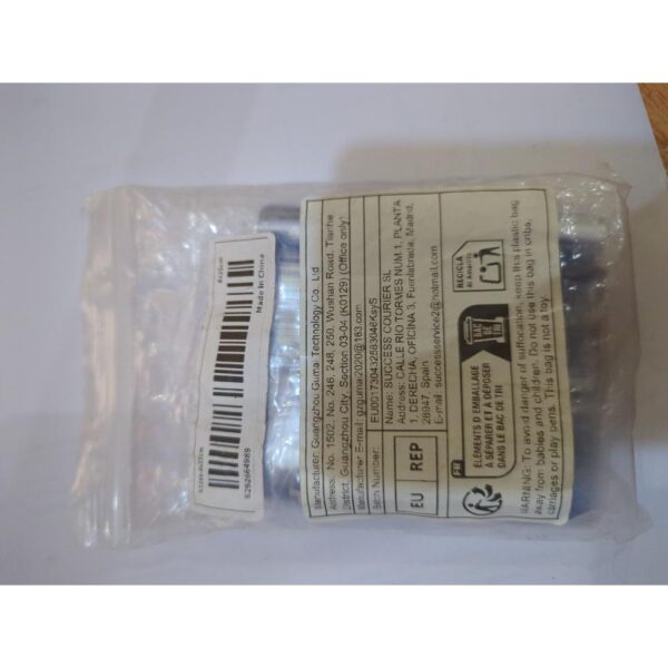 Fundas transparentes alargadas.