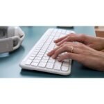 Logitech Signature Slim K950 - Keyboard - Spanish - Off white