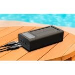 Xtech XPB-300 - Solar Power Bank - 24 pin USB-C / 4 pin USB Type A / 5 pin Micro-USB Type A - 24 pin USB-C / 4 pin USB Type A / 5 pin Micro-USB Type A - Lithium ion polymer - Para Universal - built-in charg cables30,000mAh
